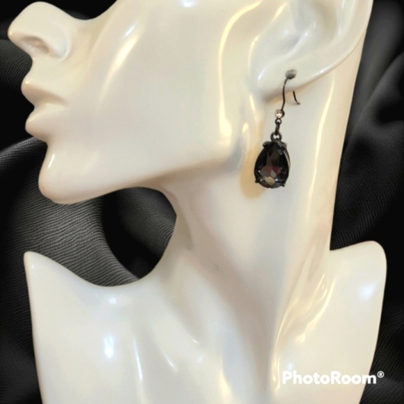 3/$30 Gunmetal Faceted Smokey Crystal Teardrop Dangle Hook Earrings - Picture 1 of 4